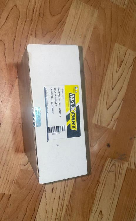 BELT TENSIONER 212200700015